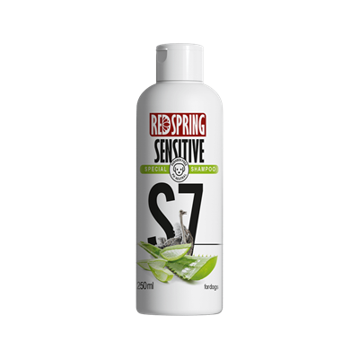 تصویر  شامپو Red spring مخصوص سگ هاي با موهای حساس با عصاره ی آلوئه ورا و روغن شتر مرغ - 250 ميلي لير